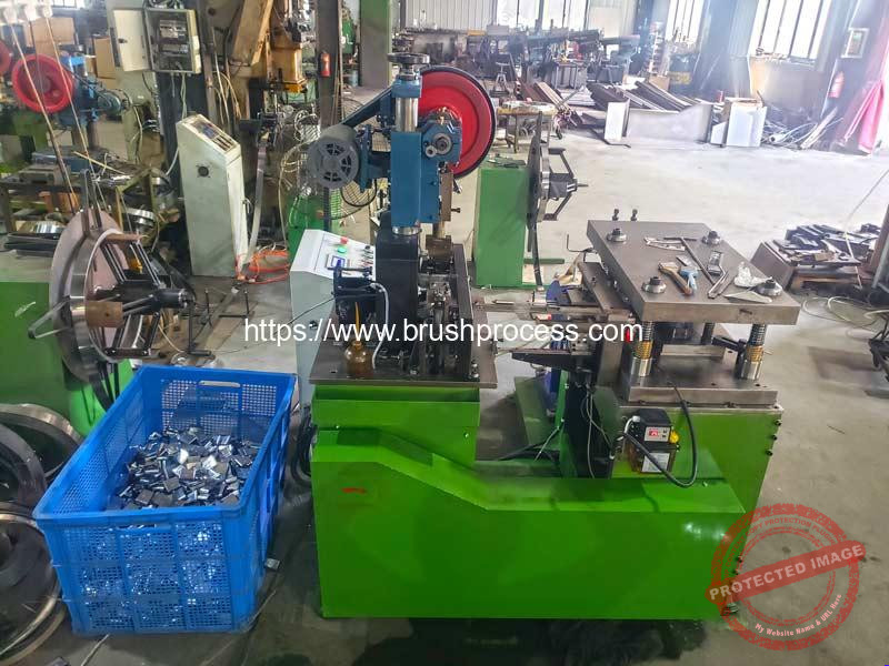 Brush Making Machine Operator Mechanical Type Paint Brush Metal Ferrule Making Machine - Paint Brush ...