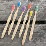 Full-Automatic-Robot-Arm-Feeding-Bamboo-Toothbrush-Tufting-Machine