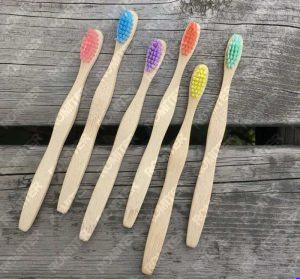 Auto-Feeding Type Bamboo Toothbrush Tufting Machine